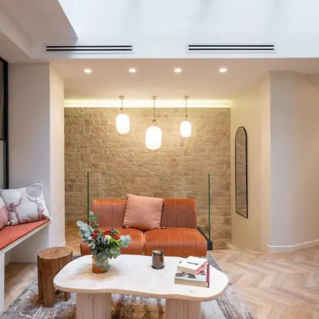 New Art Gallery Loft In The Heart Of 15